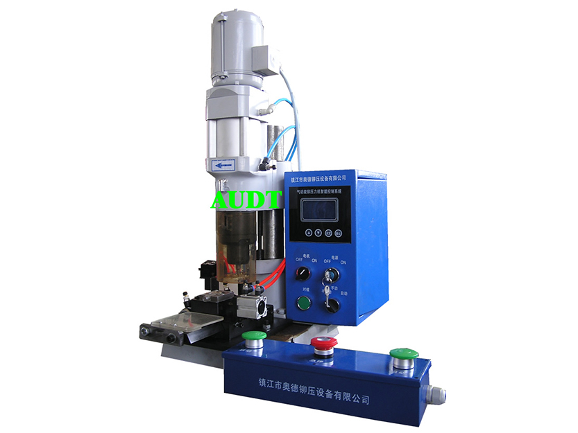 MQXM200-XY 氣(qi)動(dòng)鉚接機(jī)